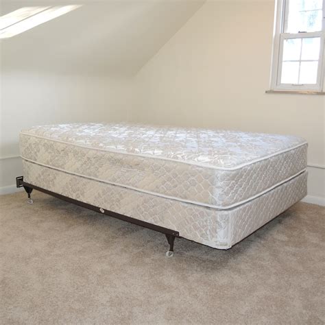 full size box spring and mattress